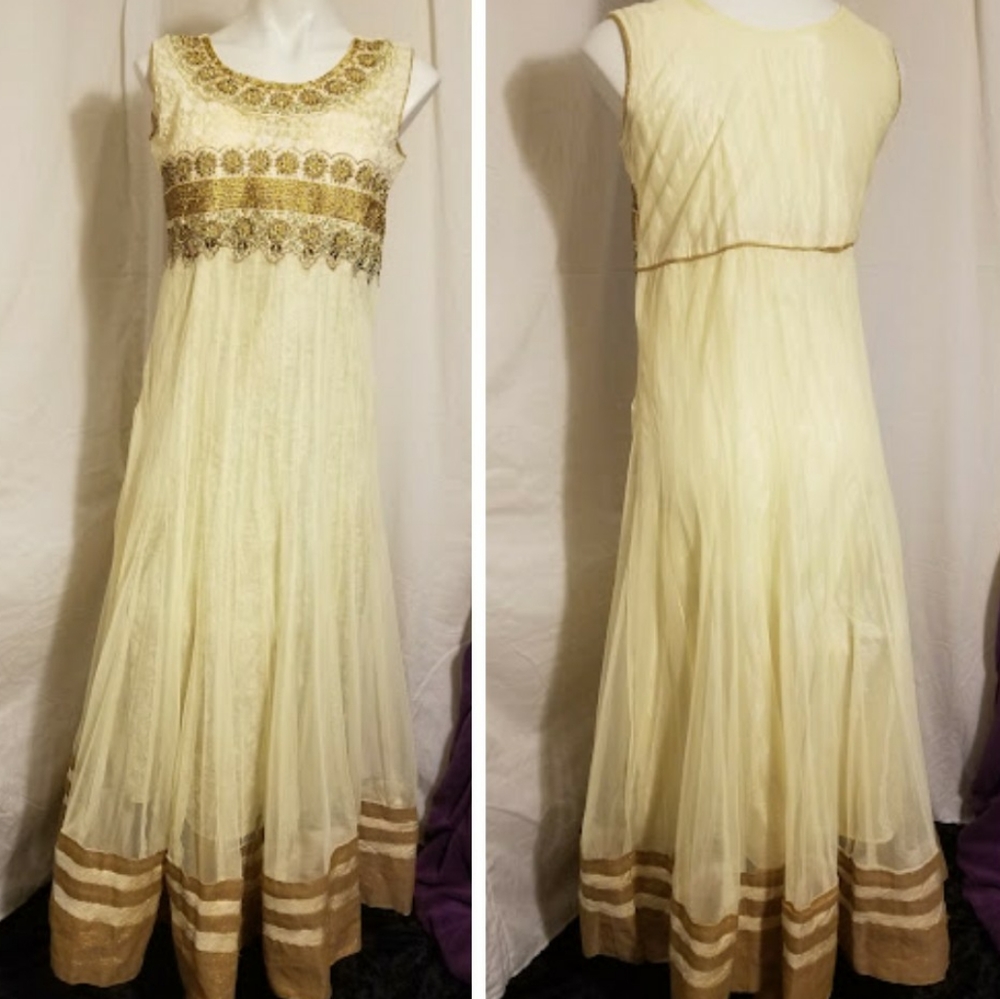 STUNNING!!! SPECIAL OCCASION DRESS! ELABORATE BEADWORK. MATCHING SILK PANTS